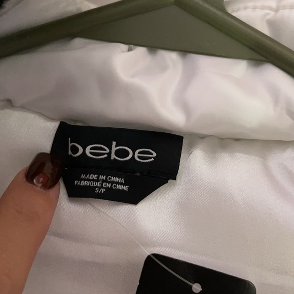 Nwt!!! Beautiful BeBe insulated vest! - Picture 5 of 6